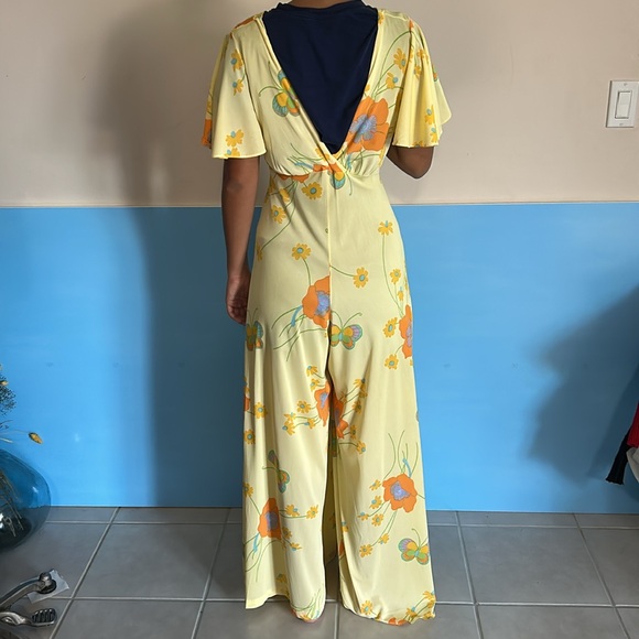 ❌Vintage Jumpsuit Floral Yellow Maxi wide leg elastic band v neck size small - Picture 2 of 12